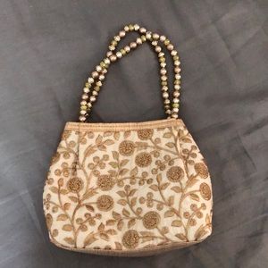 NWOT Pretty gold embroidered bag